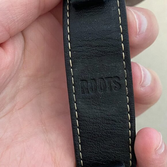 Roots Black‎ Leather Watch Band - Picture 4 of 6